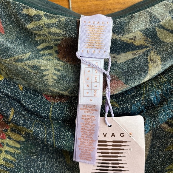 NWT Savage X Fenty Trophy Wife Sleepwear Set Crop Top And  Shorts, Size 16-18 - Picture 12 of 16